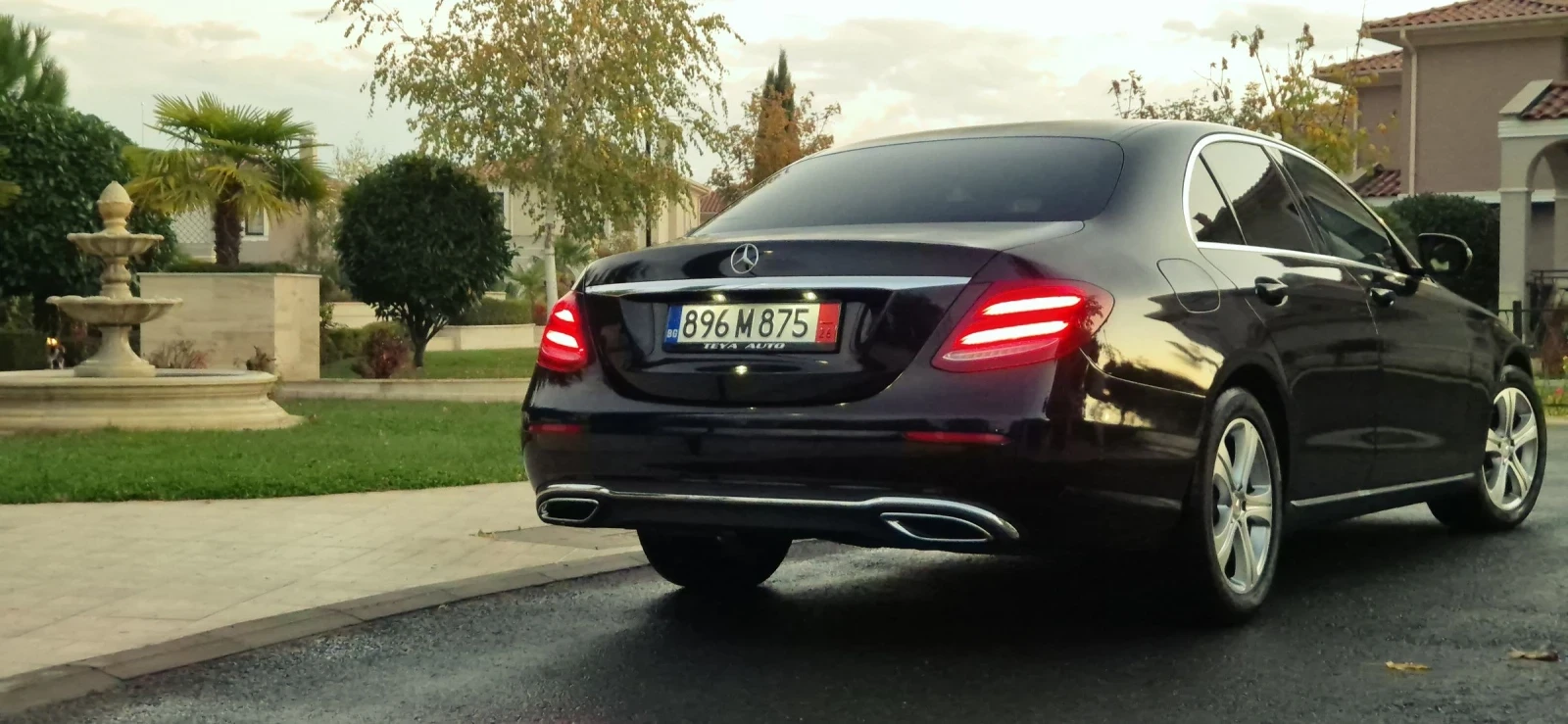 Mercedes-Benz E 220, снимка 5 - Автомобили и джипове - 56628384