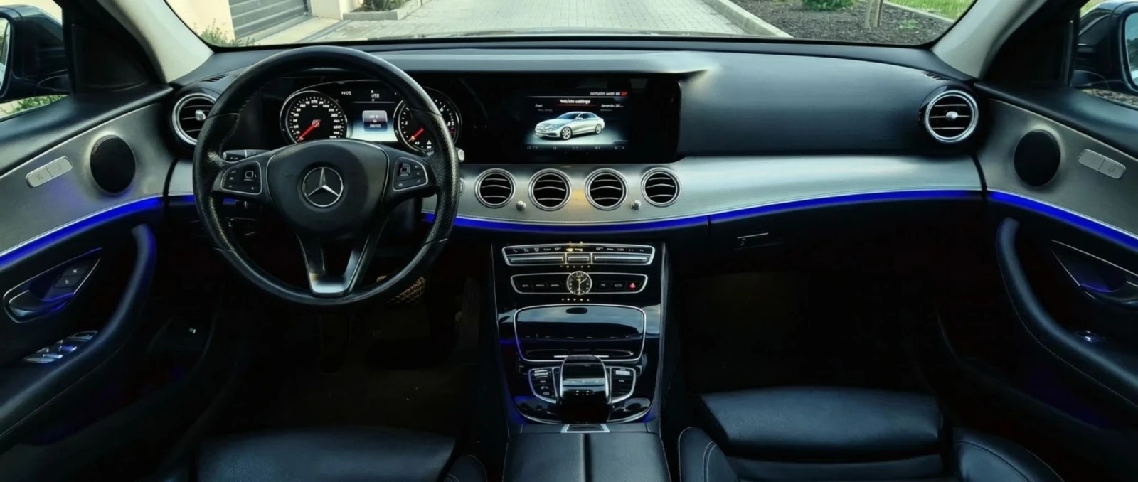 Mercedes-Benz E 220, снимка 9 - Автомобили и джипове - 56628384