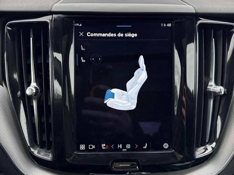 Volvo XC60 2022 R Design * CARFAX * БЕЗ ПЪРВОНАЧАЛНА ВНОСКА, снимка 14 - Автомобили и джипове - 52715044