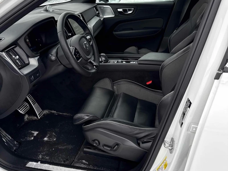 Volvo XC60 2022 R Design * CARFAX * БЕЗ ПЪРВОНАЧАЛНА ВНОСКА, снимка 7 - Автомобили и джипове - 52715044