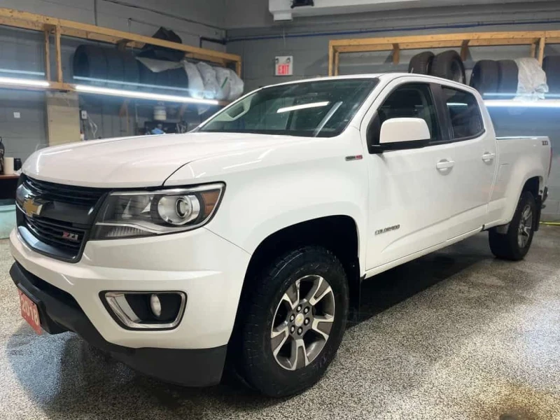 Chevrolet Colorado * Z71 Crew Cab 4x4 Diesel | Remote Start | Leather, снимка 2 - Автомобили и джипове - 53529147