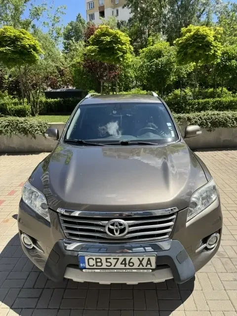 Toyota Rav4, снимка 13 - Автомобили и джипове - 54570623