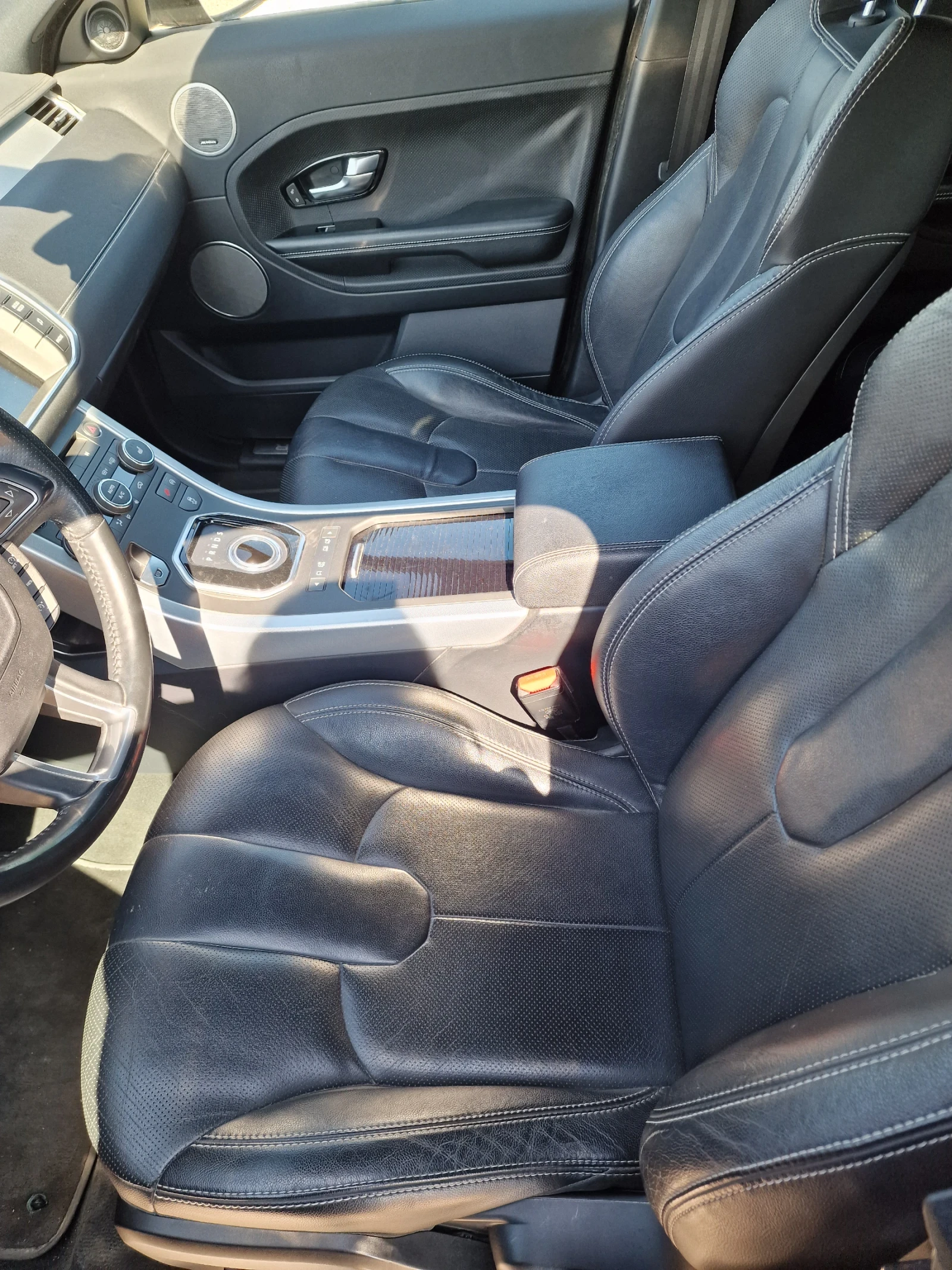 Land Rover Range Rover Evoque 2.0 D Luxory 4x4 - изображение 10