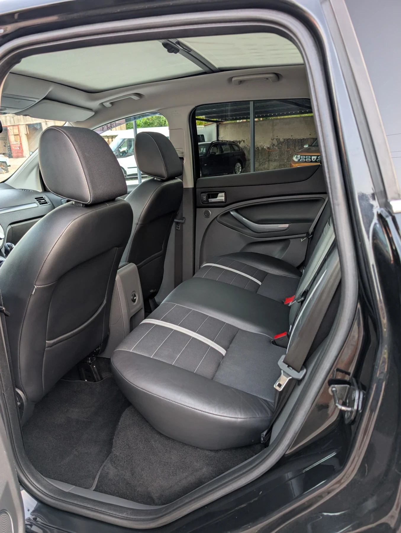 Ford Kuga 2.0 TDCI TITANIUM - изображение 8
