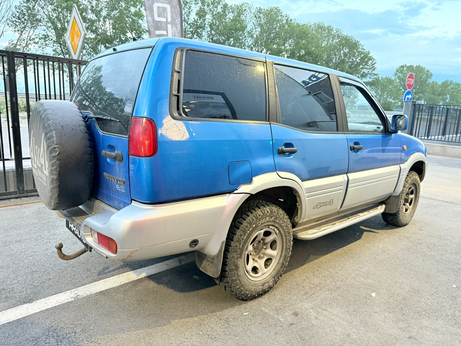 Nissan Terrano 2.4  | Mobile.bg   6