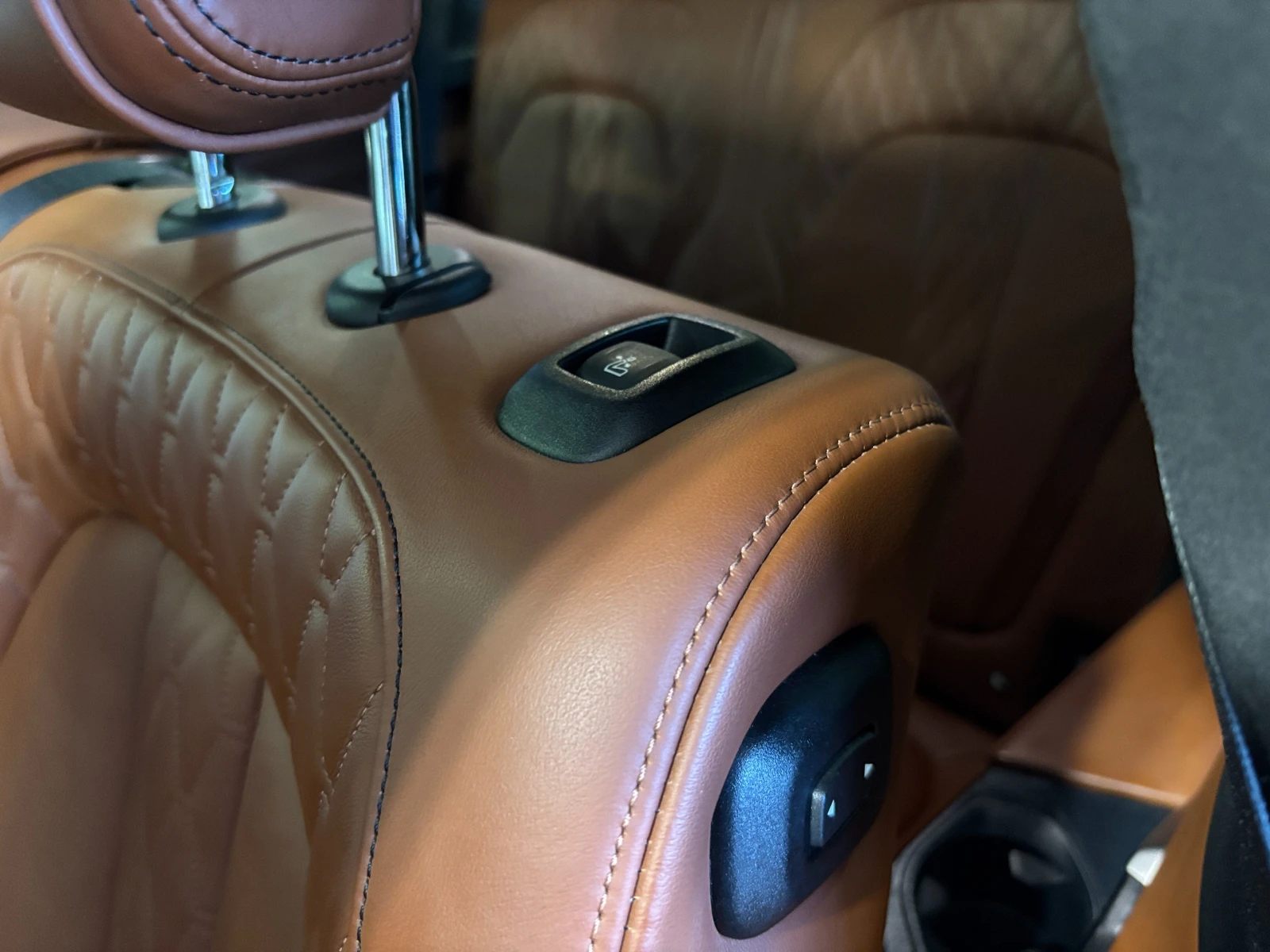 BMW X7 xDrive40i � ����������� & ���� ������ | Mobile.bg � ����������� 10