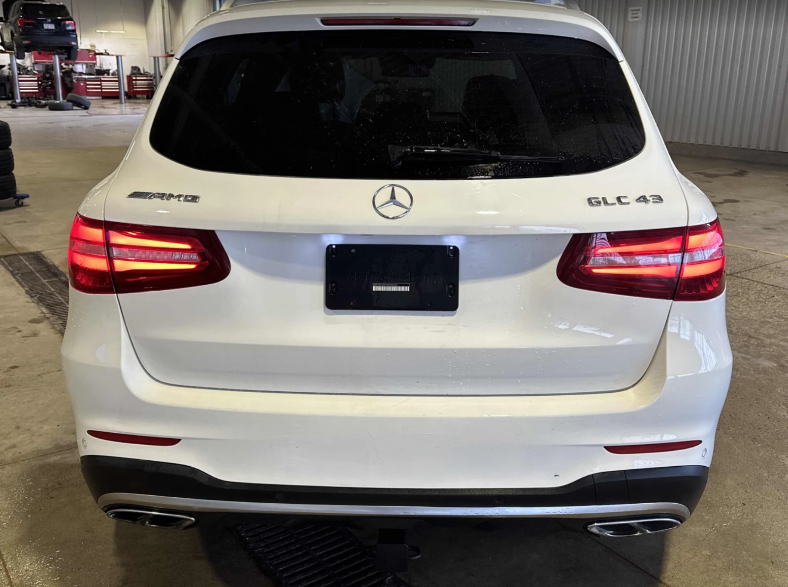 Mercedes-Benz GLC 43 AMG 4MATIC/BURM./NAVI/LEATHER/PANO/ВИДЕО, снимка 4 - Автомобили и джипове - 53932884