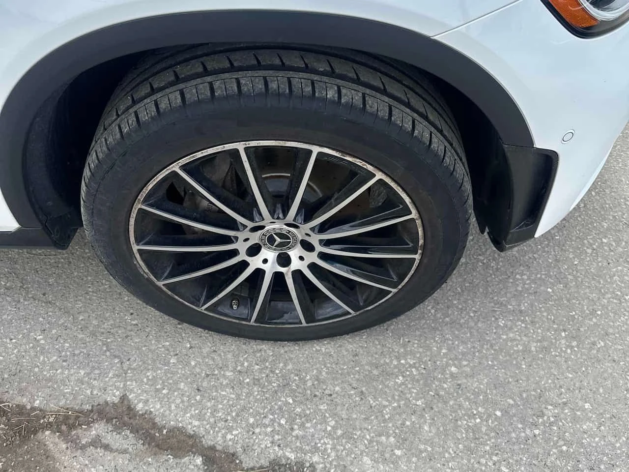 Mercedes-Benz GLC 300 * CARFAX * Дистроник * 360 Камери * , снимка 7 - Автомобили и джипове - 54014161