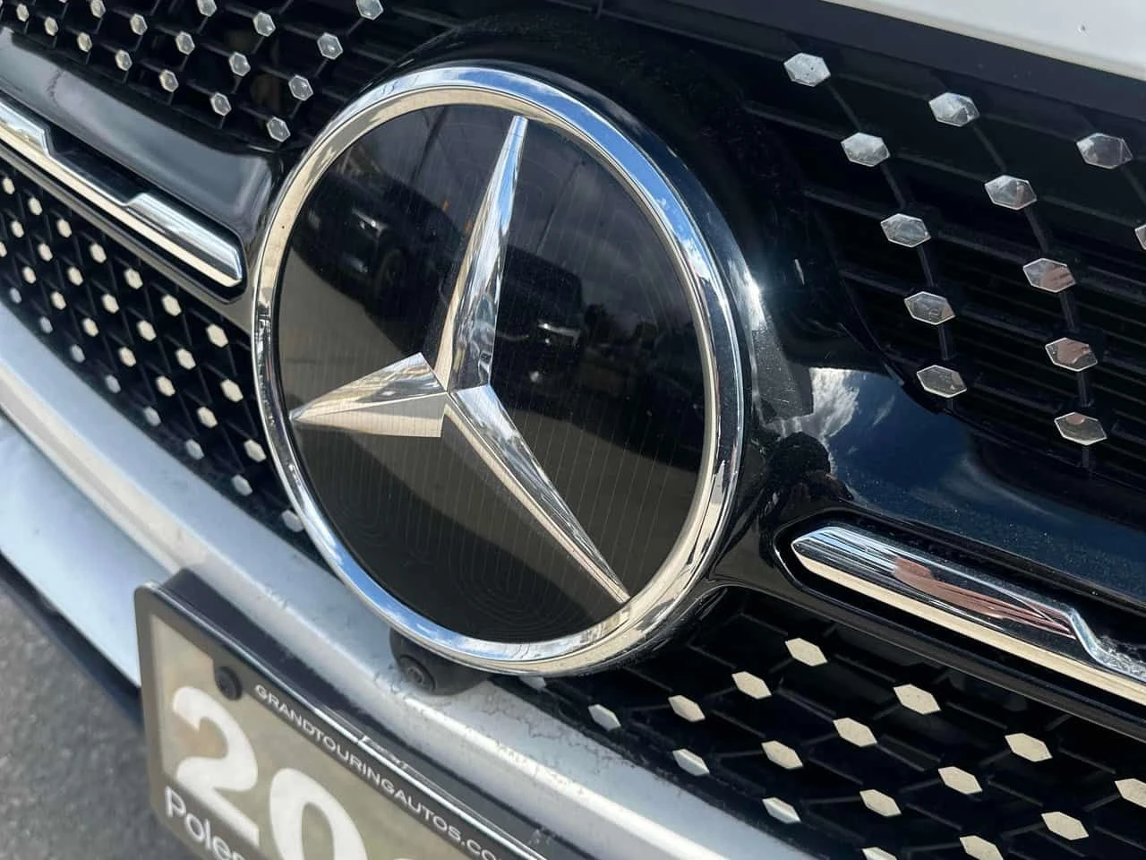 Mercedes-Benz GLC 300 * CARFAX * Дистроник * 360 Камери * , снимка 14 - Автомобили и джипове - 54014161