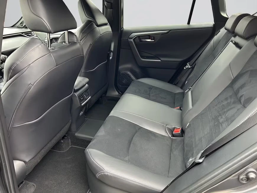 Toyota Rav4 2.5PHEV/GR-SPORT/306HP/4X4/360/JBL/HUD/KLESS/376z | Mobile.bg � ����������� 13