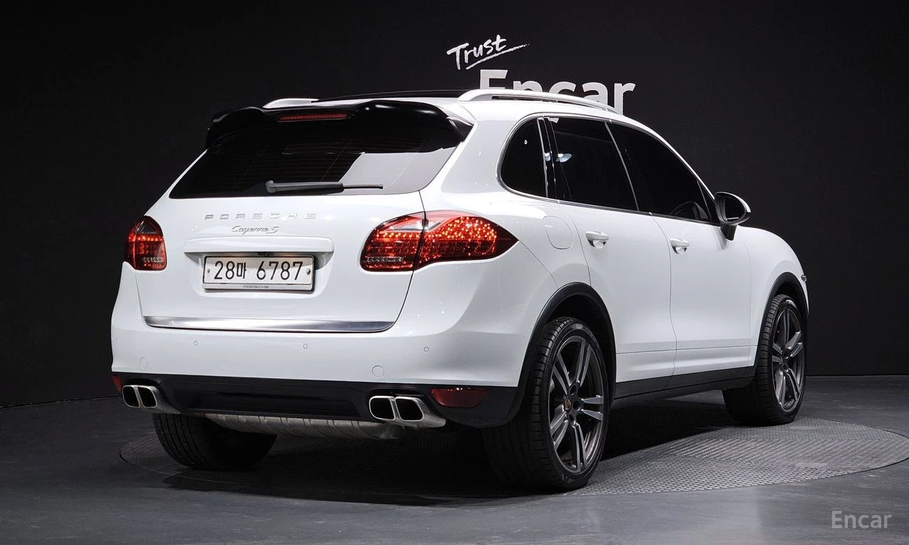Porsche Cayenne 4.2 S Diesel | Крайна Цена с всичко до България, снимка 2 - Автомобили и джипове - 54422704