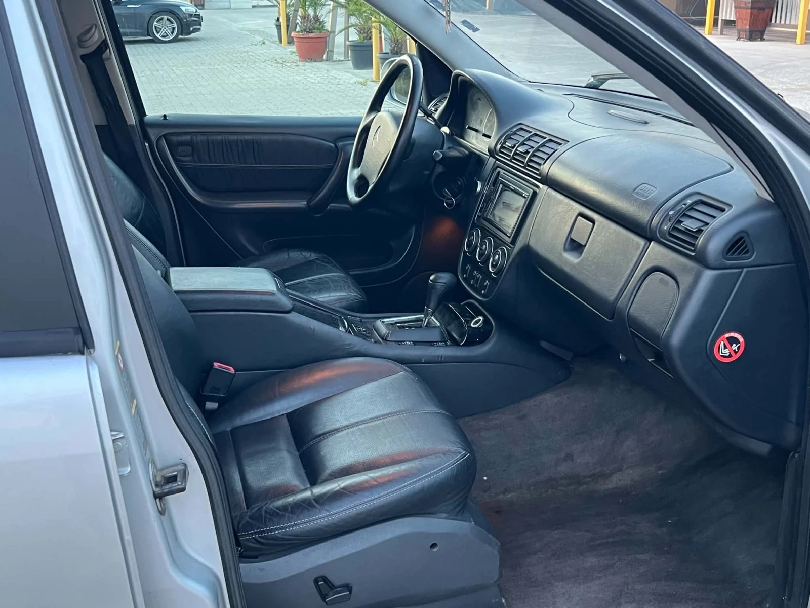 Mercedes-Benz ML 270 2.7 Facelift, снимка 11 - Автомобили и джипове - 55082882