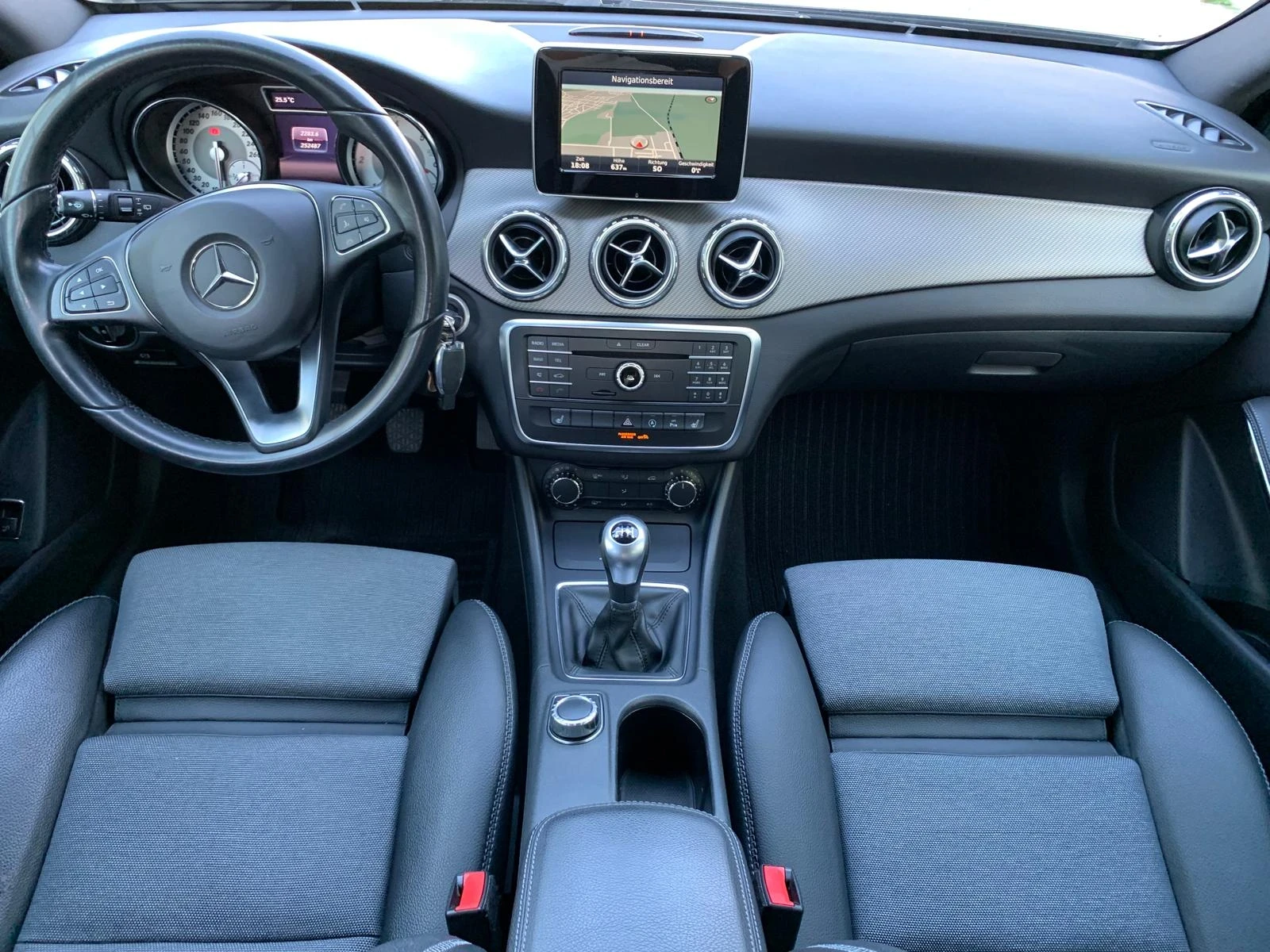 Mercedes-Benz GLA 180 D EURO 6 | Mobile.bg � ����������� 9