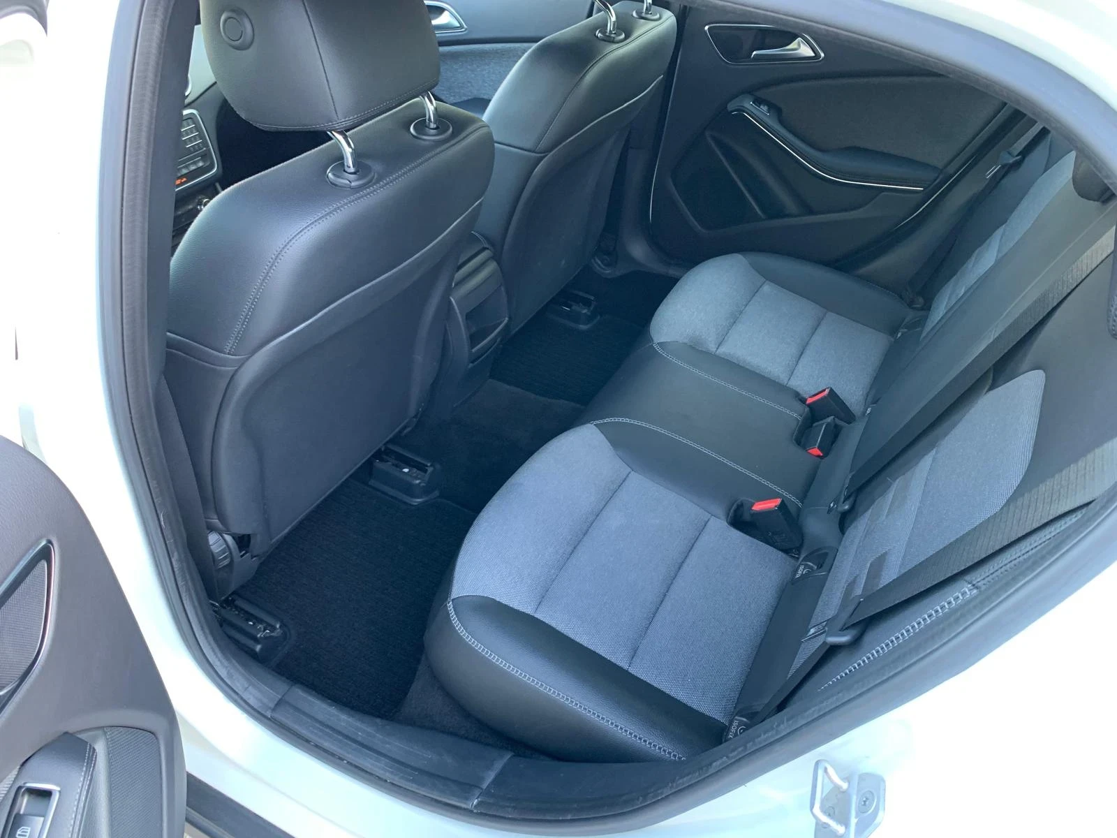 Mercedes-Benz GLA 180 D EURO 6 | Mobile.bg � ����������� 13