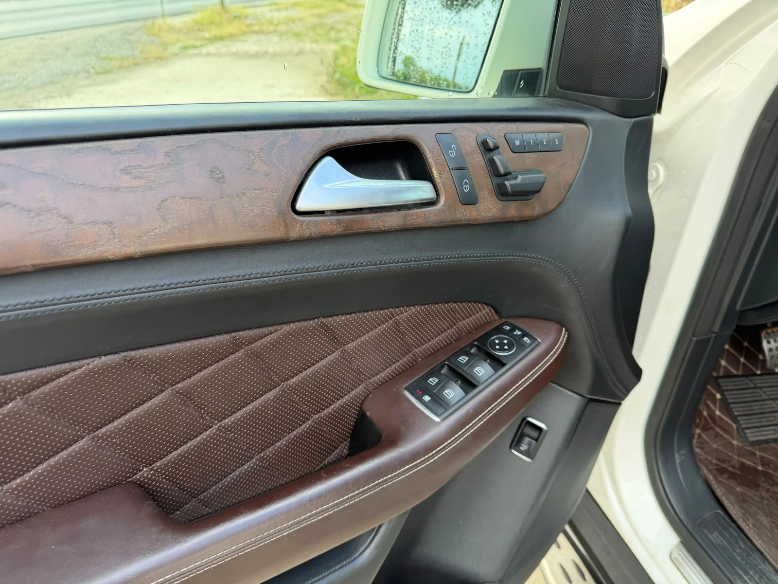 Mercedes-Benz ML 350 Designo, снимка 7 - Автомобили и джипове - 55146397