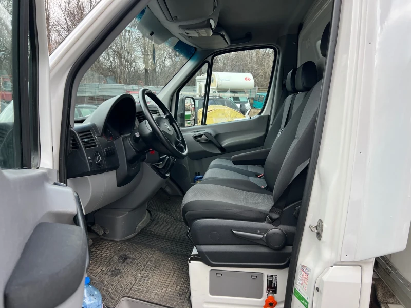 VW Crafter, снимка 10 - Бусове и автобуси - 49309402