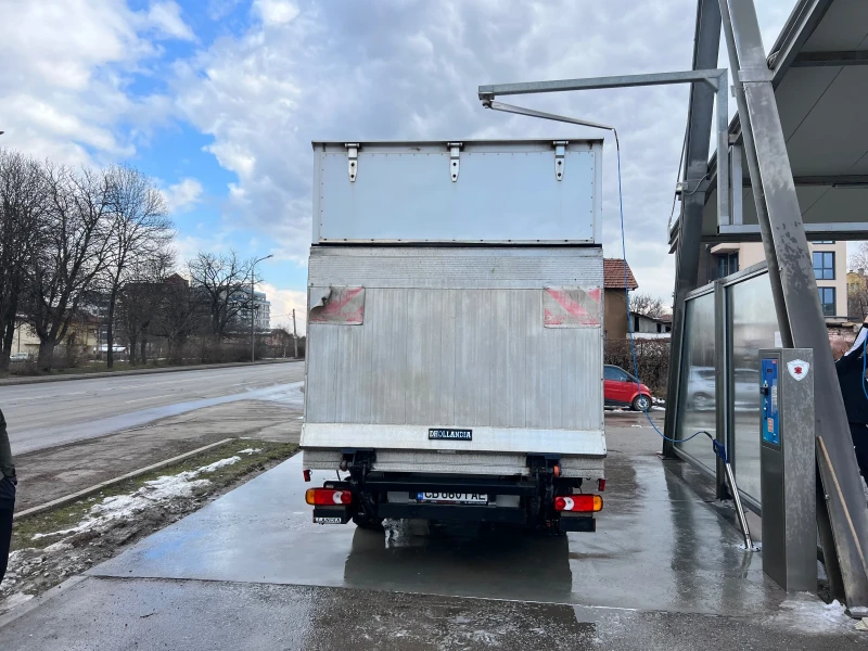 VW Crafter, снимка 4 - Бусове и автобуси - 49309402