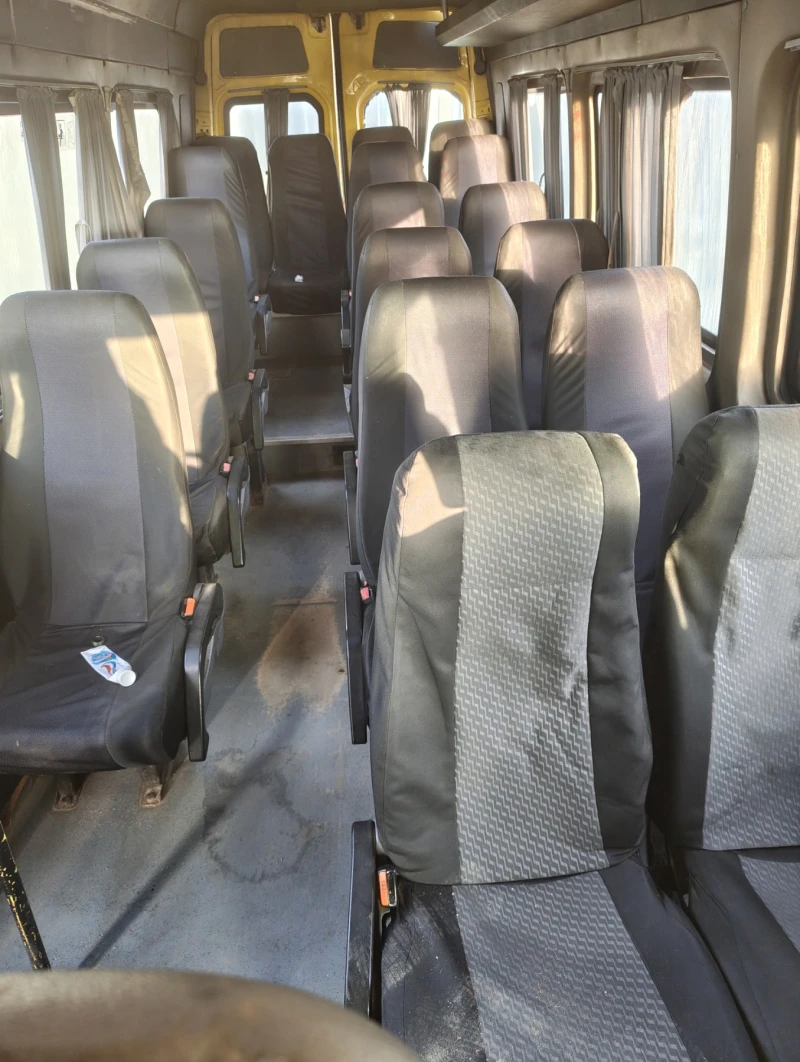 VW Crafter 2.5TDI, снимка 5 - Бусове и автобуси - 52745900