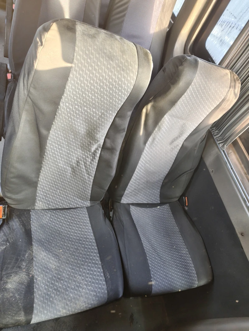 VW Crafter 2.5TDI, снимка 7 - Бусове и автобуси - 52745900