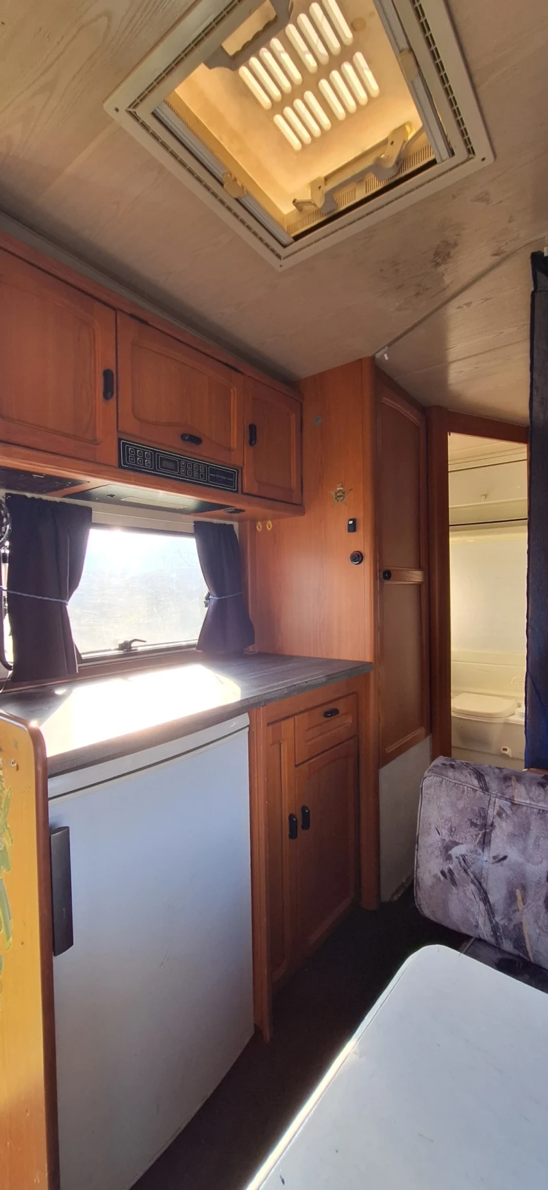 Кемпер Burstner, снимка 7 - Каравани и кемпери - 53113821