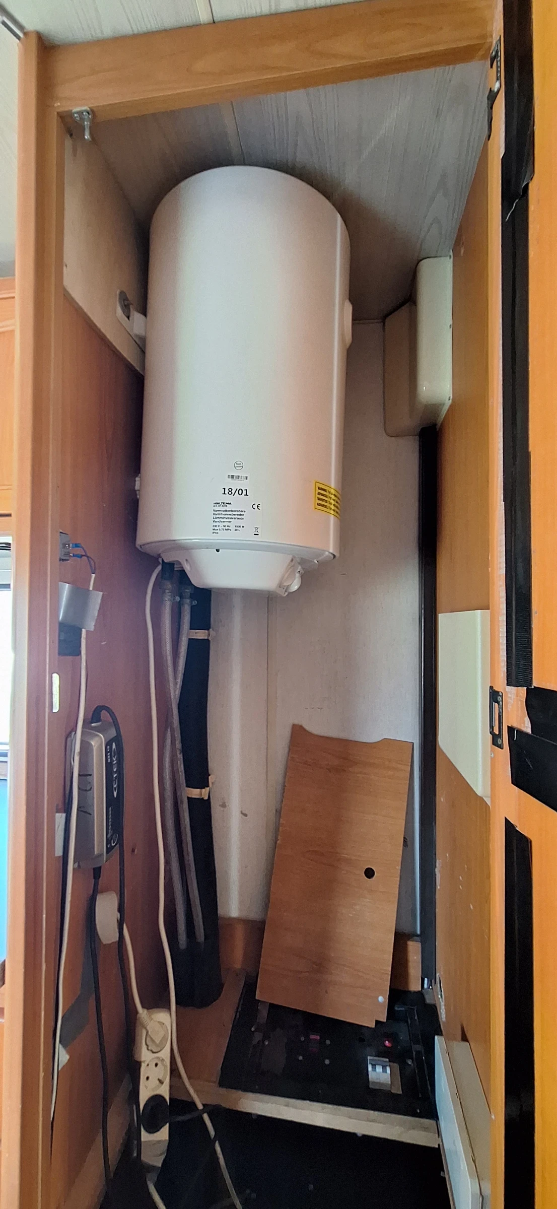 Кемпер Burstner  - изображение 8