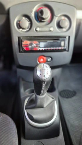 Renault Clio 1.2  75кс, снимка 17