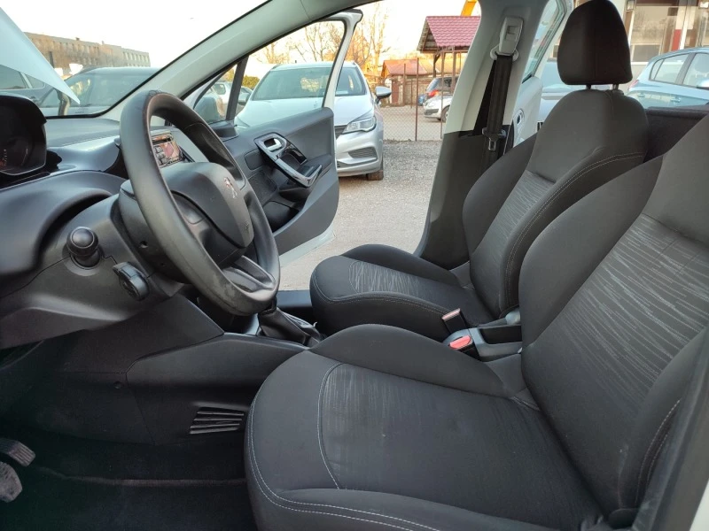 Peugeot 208 1.4 HDI, снимка 7 - Автомобили и джипове - 39618207