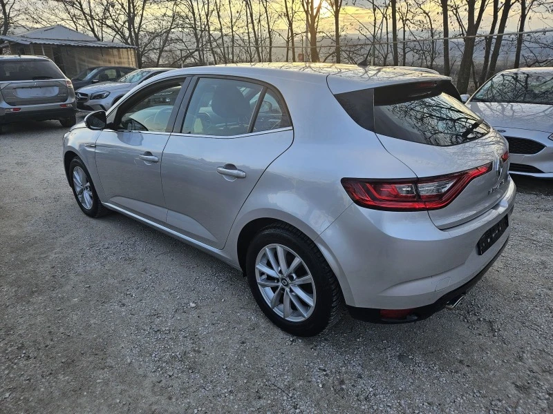 Renault Megane 1.2Turbo euro6 Full, снимка 6 - Автомобили и джипове - 44447825