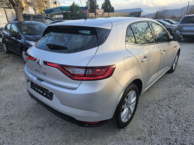 Renault Megane 1.2Turbo euro6 Full, снимка 4 - Автомобили и джипове - 44447825