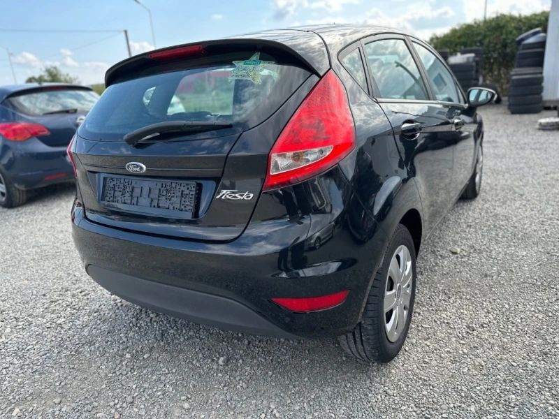 Ford Fiesta 1.2i, снимка 7 - Автомобили и джипове - 47310596