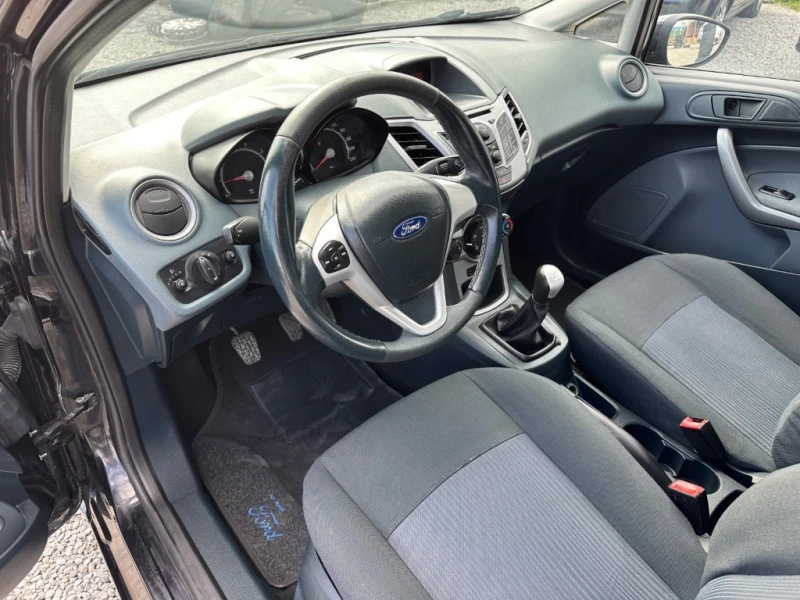 Ford Fiesta 1.2i, снимка 11 - Автомобили и джипове - 47310596