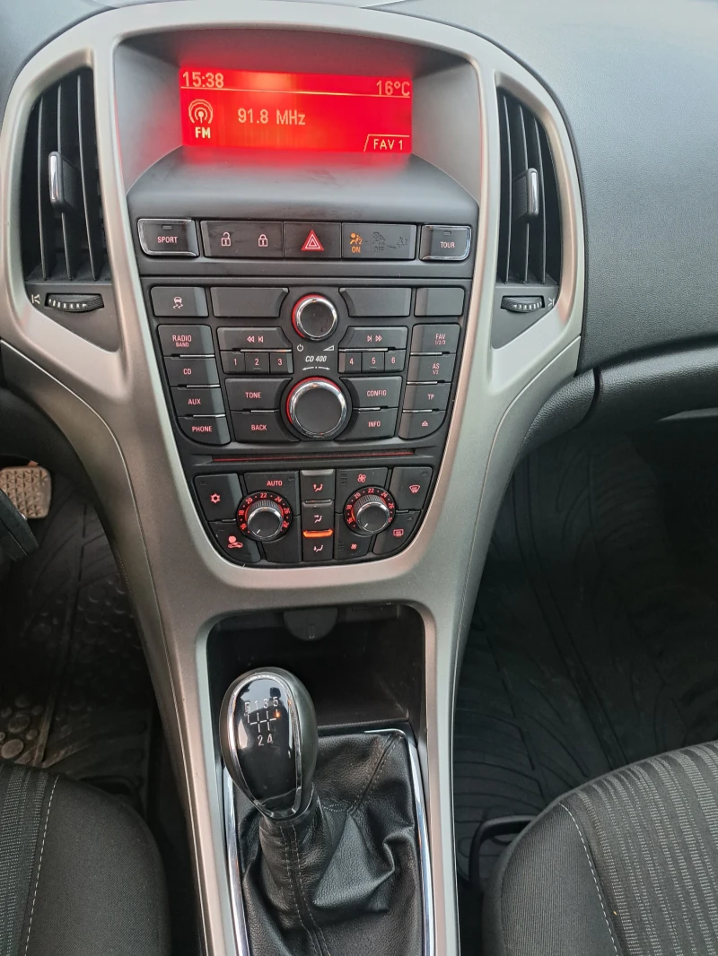 Opel Astra 1, 6 бензин 115коня , снимка 8 - Автомобили и джипове - 47343297