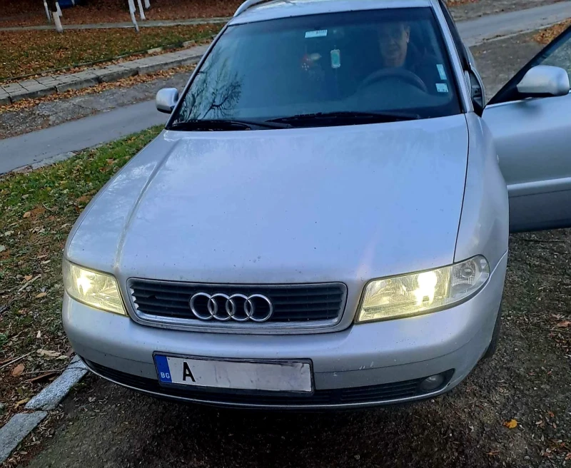 Audi A4, снимка 1 - Автомобили и джипове - 48081213