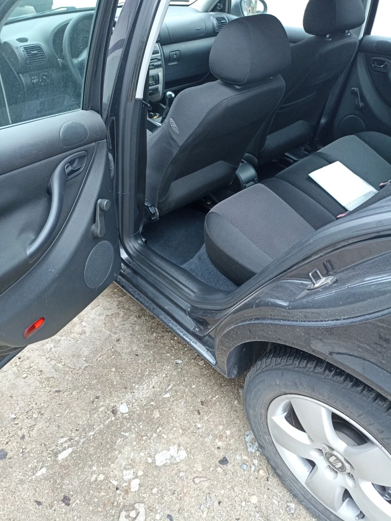 Seat Leon 1.9 tdi 90 к.с. FACELIFT 2004 г., снимка 11 - Автомобили и джипове - 50417542