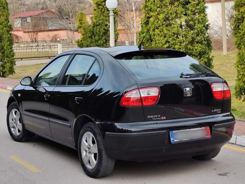 Seat Leon 1.9 tdi 90 к.с. FACELIFT 2004 г., снимка 3 - Автомобили и джипове - 50417542