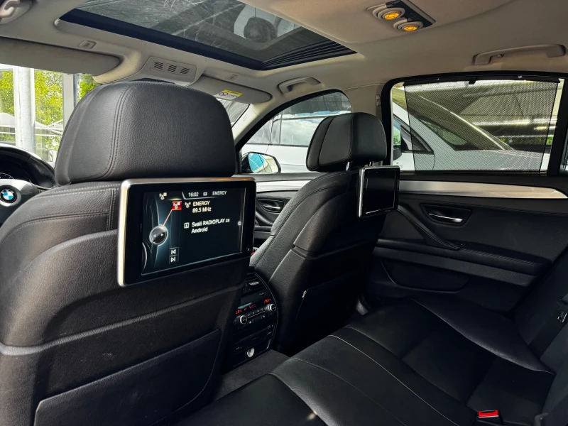 BMW 530 d xDrive LED PANO Keyless HUD Soft-close Обдухване, снимка 10 - Автомобили и джипове - 50884492