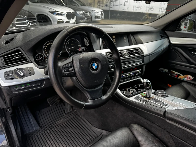 BMW 530 d xDrive LED PANO Keyless HUD Soft-close Обдухване, снимка 7 - Автомобили и джипове - 50884492