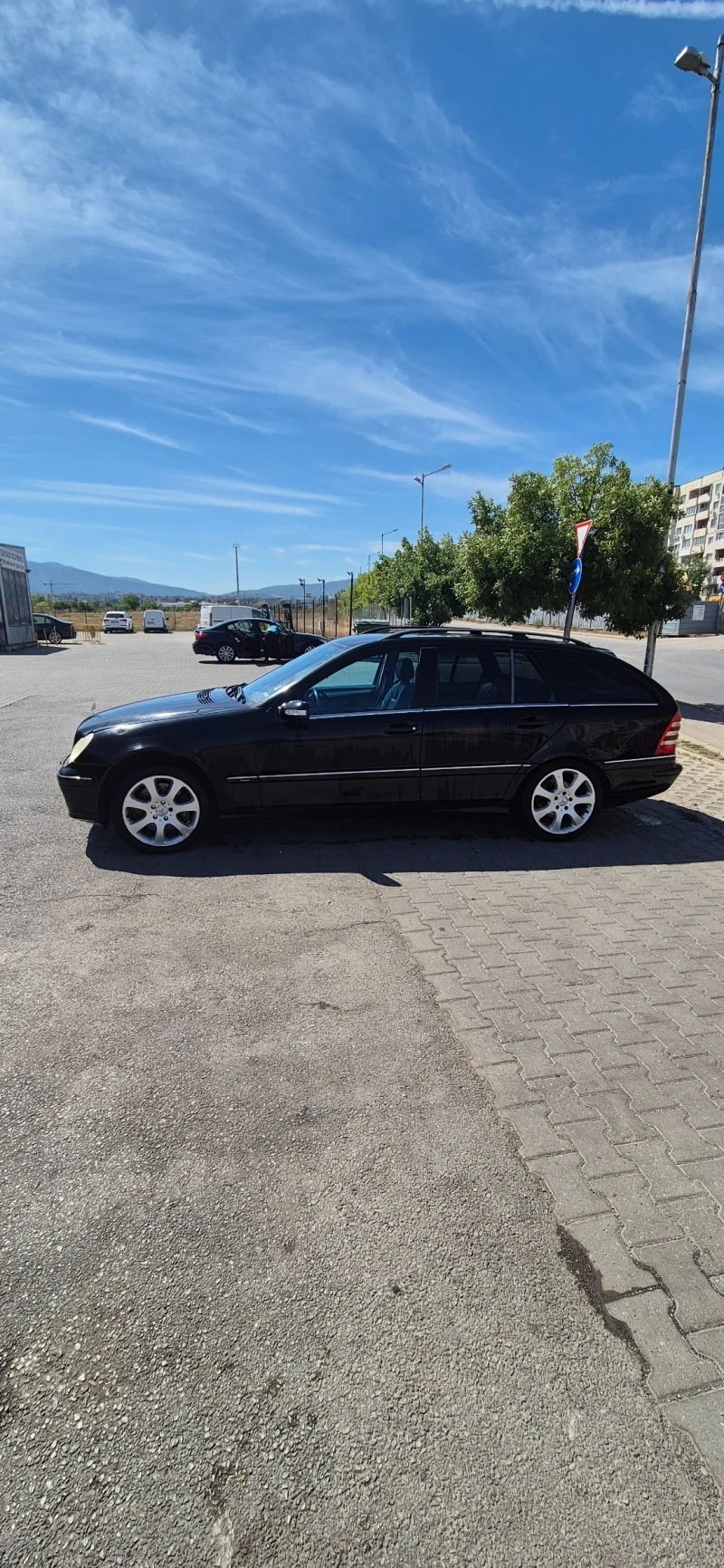 Mercedes-Benz C 200 Kompresor, снимка 5 - Автомобили и джипове - 52106403