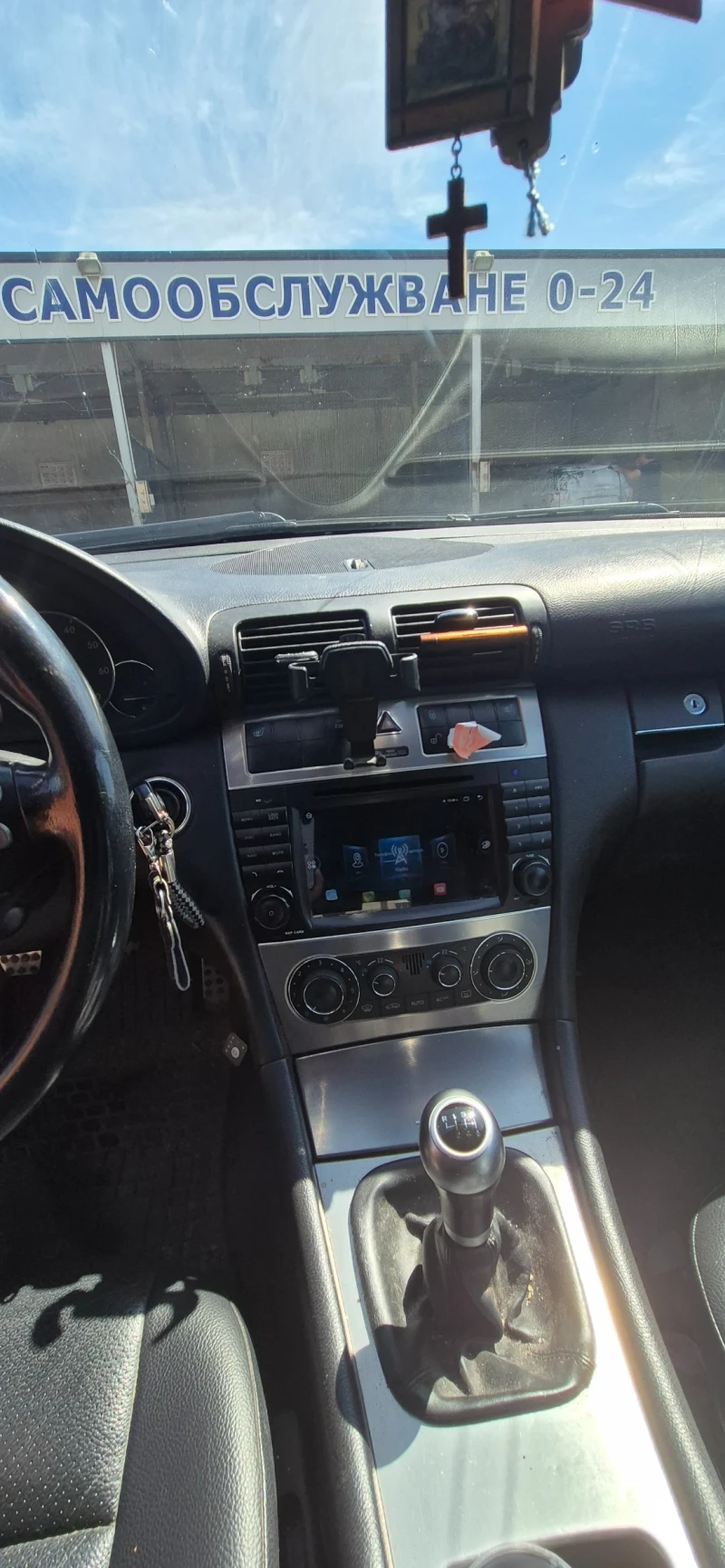 Mercedes-Benz C 200 Kompresor, снимка 8 - Автомобили и джипове - 52106403