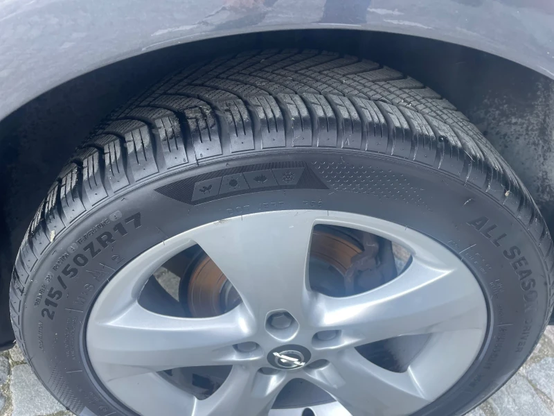 Opel Astra 1.4i Elective, снимка 11 - Автомобили и джипове - 52084156