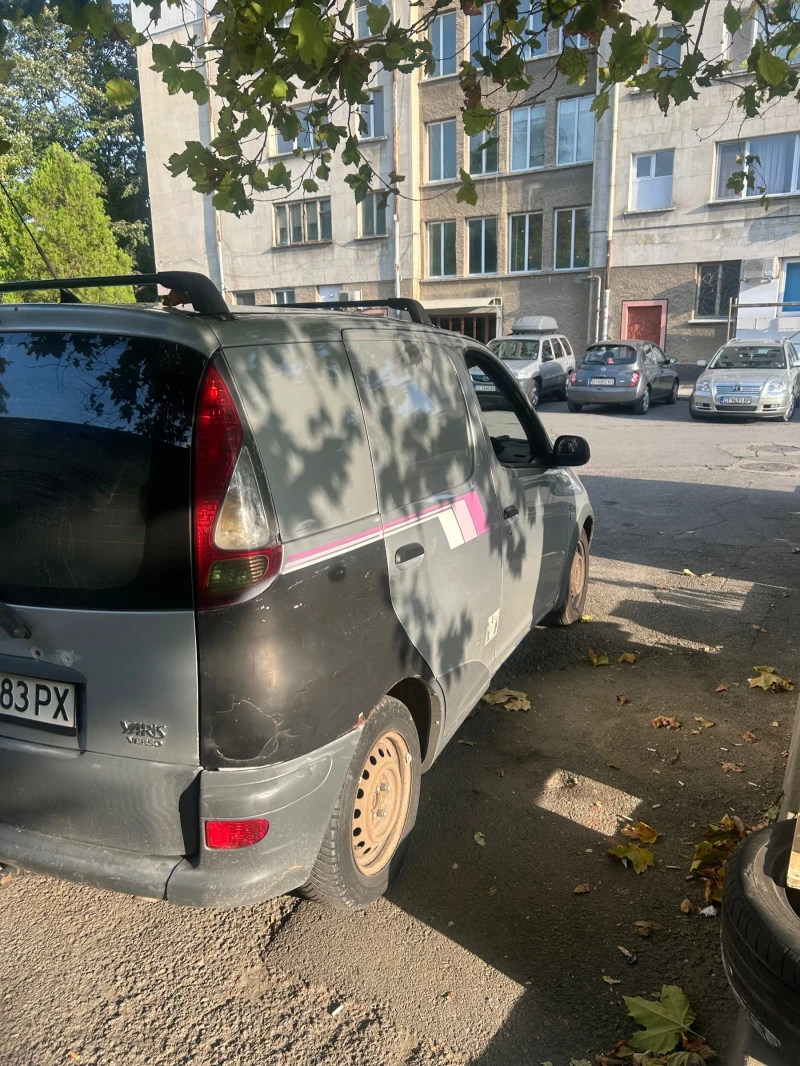 Toyota Yaris verso, снимка 4 - Автомобили и джипове - 52135467