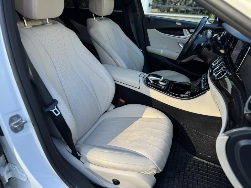 Mercedes-Benz E 300 AMG Sport line, снимка 10 - Автомобили и джипове - 52395139