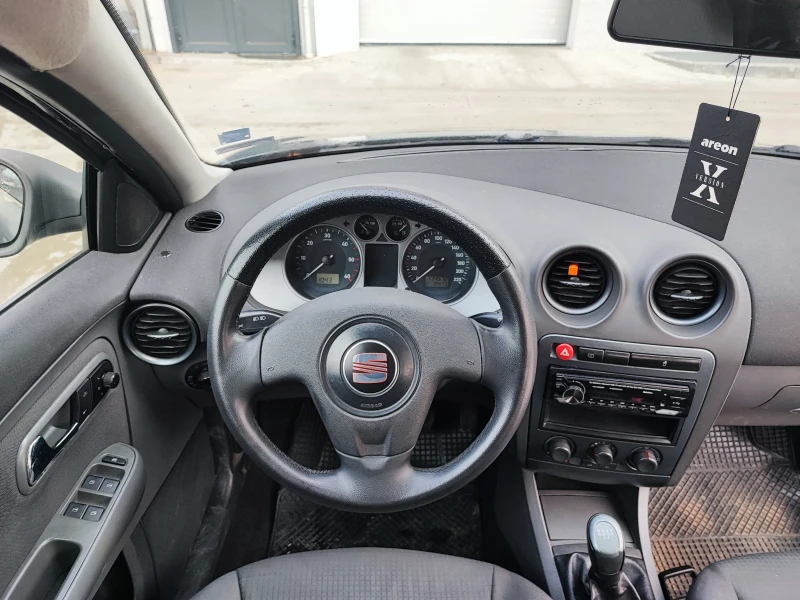 Seat Ibiza, снимка 8 - Автомобили и джипове - 52678507