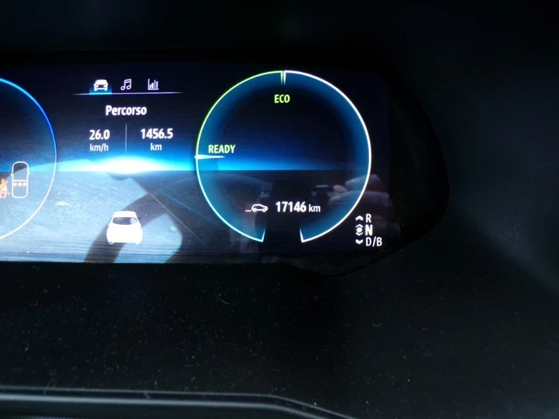 Renault Zoe 52kwh само на 17000 км, снимка 12 - Автомобили и джипове - 52841076