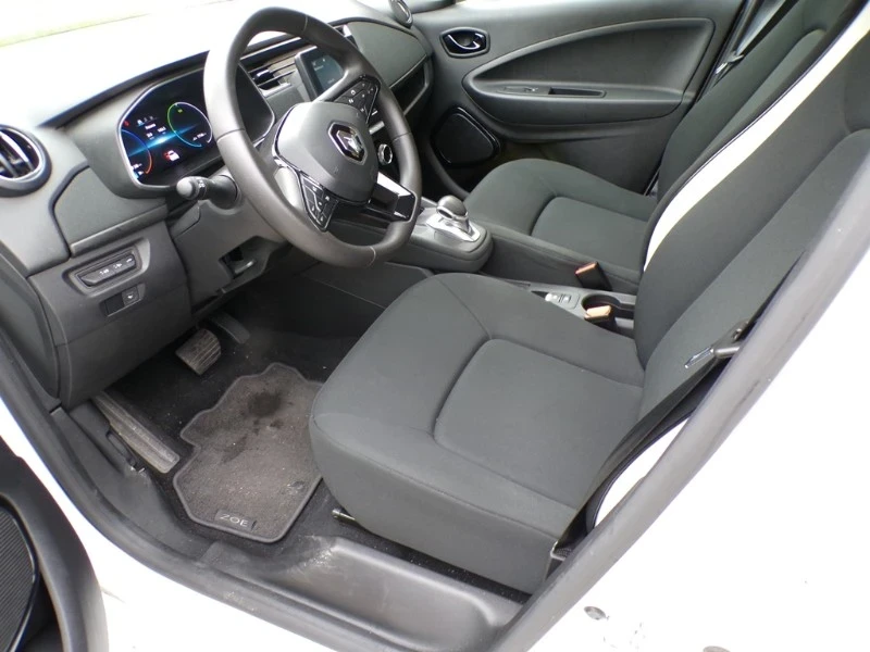 Renault Zoe 52kwh само на 17000 км, снимка 8 - Автомобили и джипове - 52841076