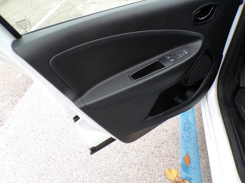 Renault Zoe 52kwh само на 17000 км, снимка 16 - Автомобили и джипове - 52841076