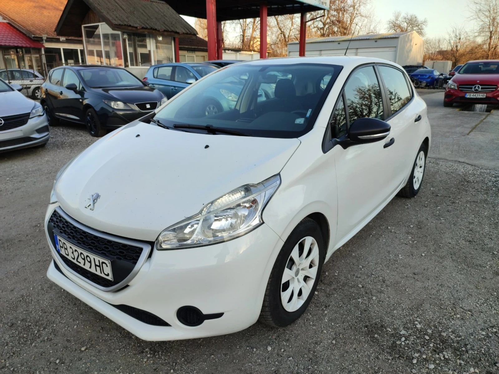 Peugeot 208 1.4 HDI - [1] 