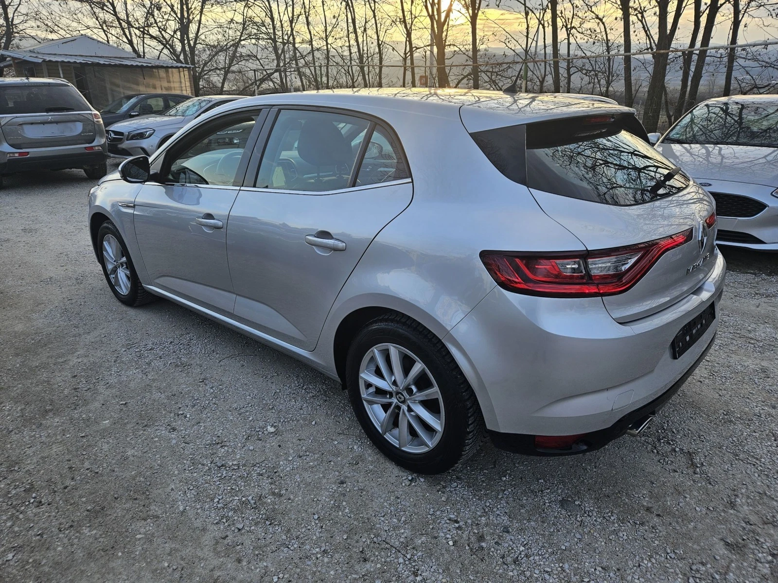 Renault Megane 1.2Turbo euro6 Full - изображение 6