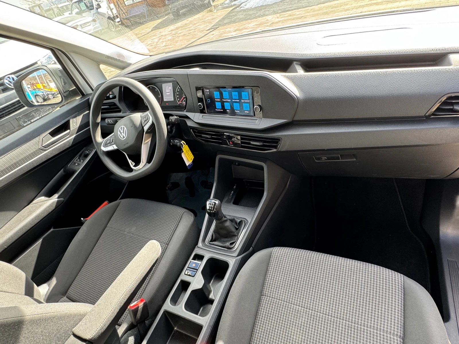 VW Caddy 2.0TDI, снимка 13 - Автомобили и джипове - 48498845