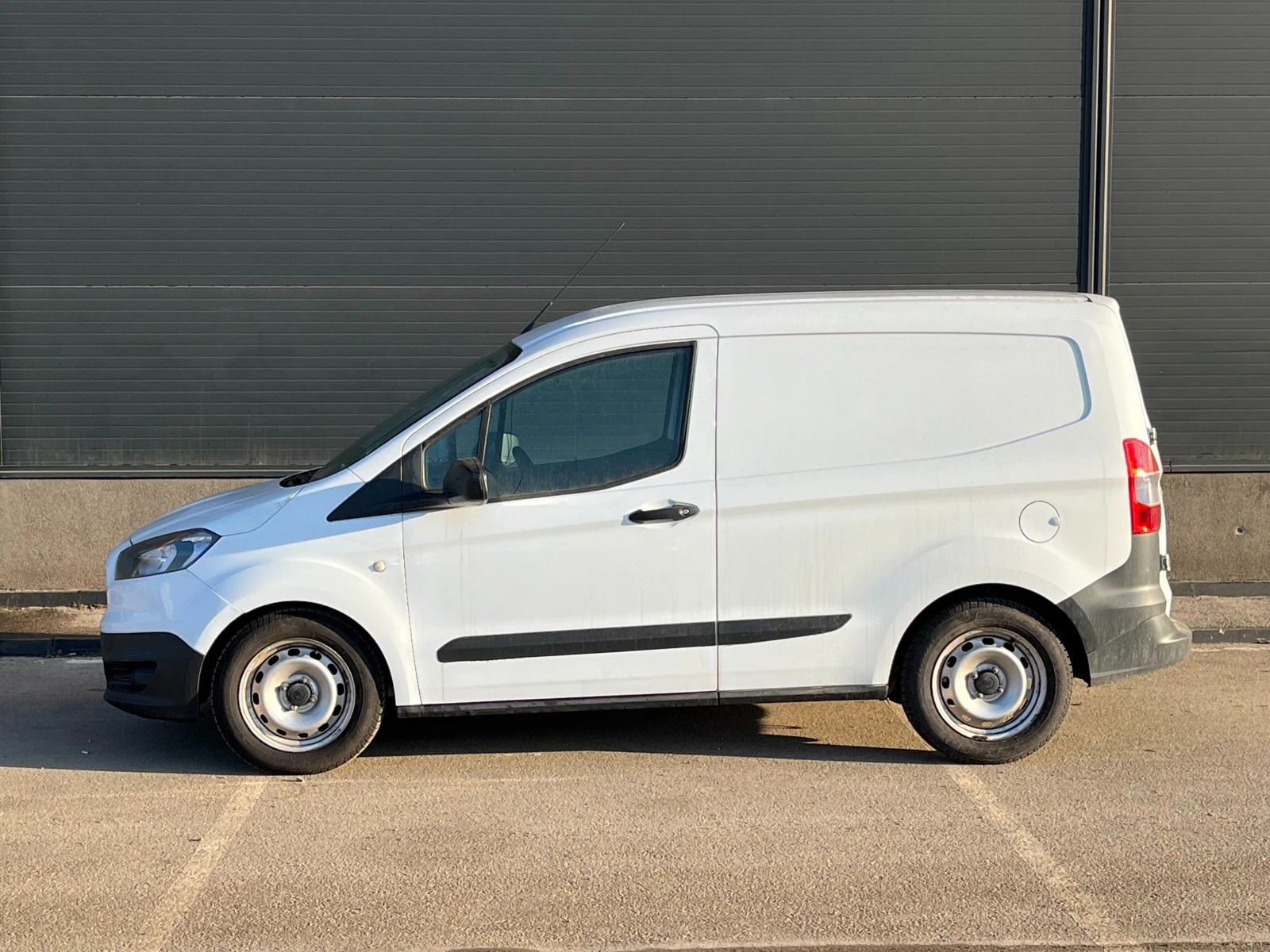 Ford Courier 1.5d/95к.с./Хладилен/N1 - изображение 2